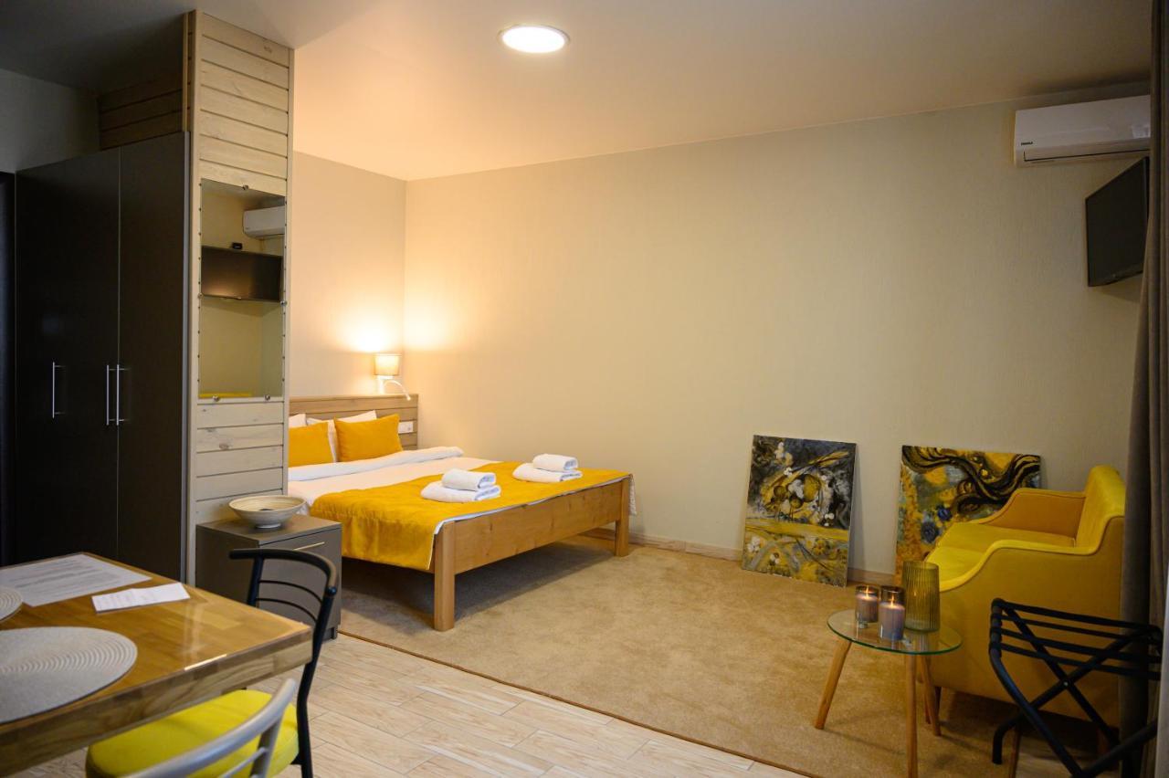 Space Apart Hotel Lutsk Exterior photo
